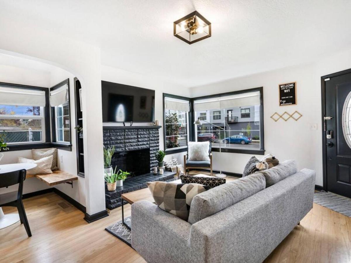 Picture Perfect Bungalow In The Heart Of Dt Vancouver Exteriér fotografie