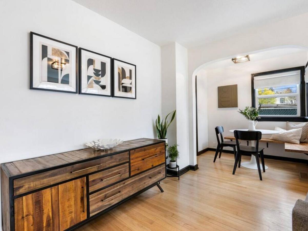 Picture Perfect Bungalow In The Heart Of Dt Vancouver Exteriér fotografie