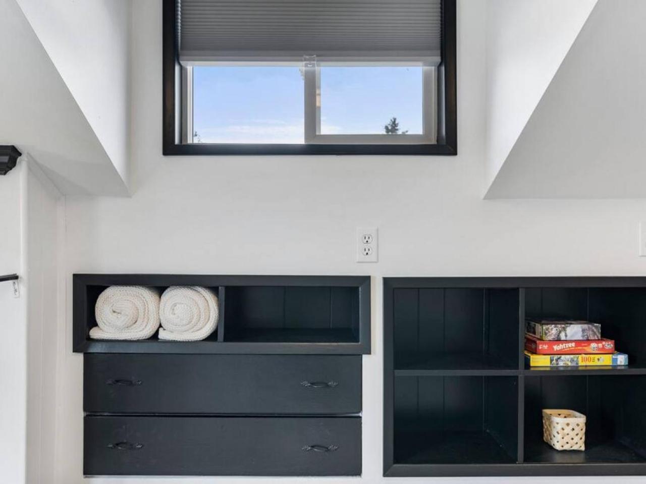 Picture Perfect Bungalow In The Heart Of Dt Vancouver Exteriér fotografie